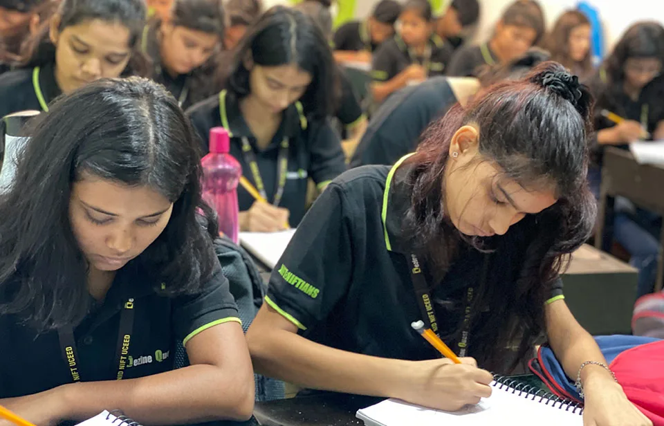 Dezine Quest infrastructure for NIFT and NID coaching in Patna